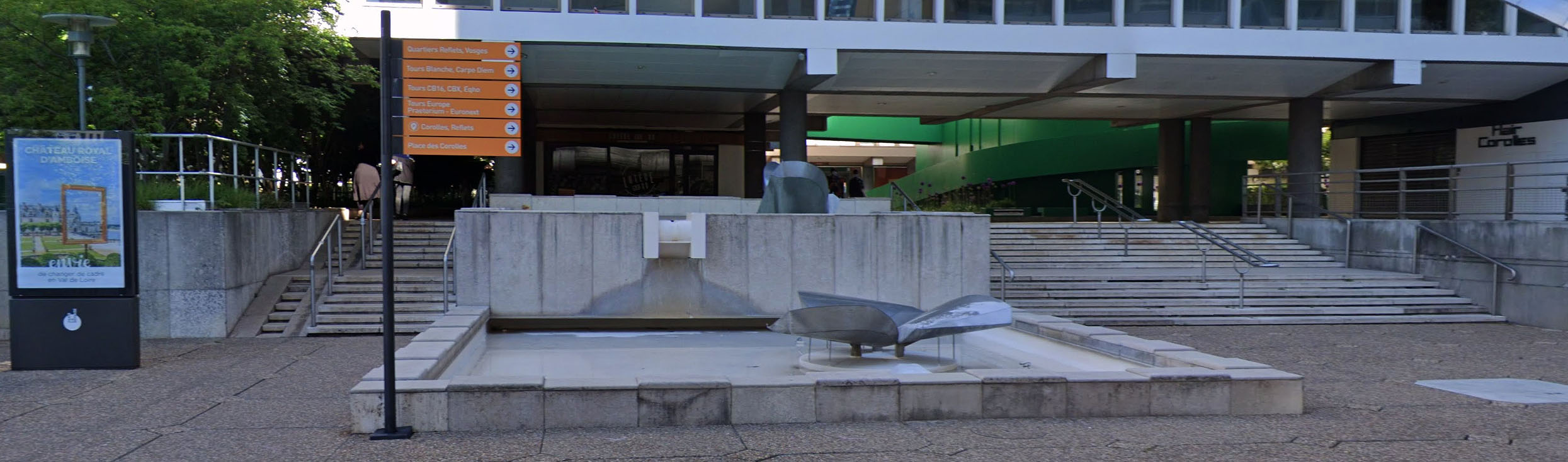 Les Nymphéas Spot Street Courbevoie Skate Spot 3/5