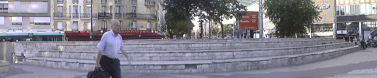 Montparnasse Gare Spot Street Paris Skate Spot 3/5