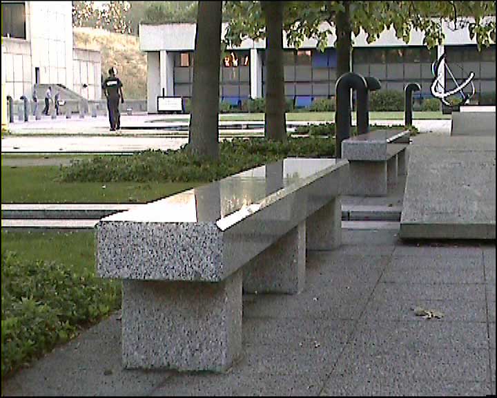 La Geode de la Villette Spot Street Paris Skate Spot 3/5
