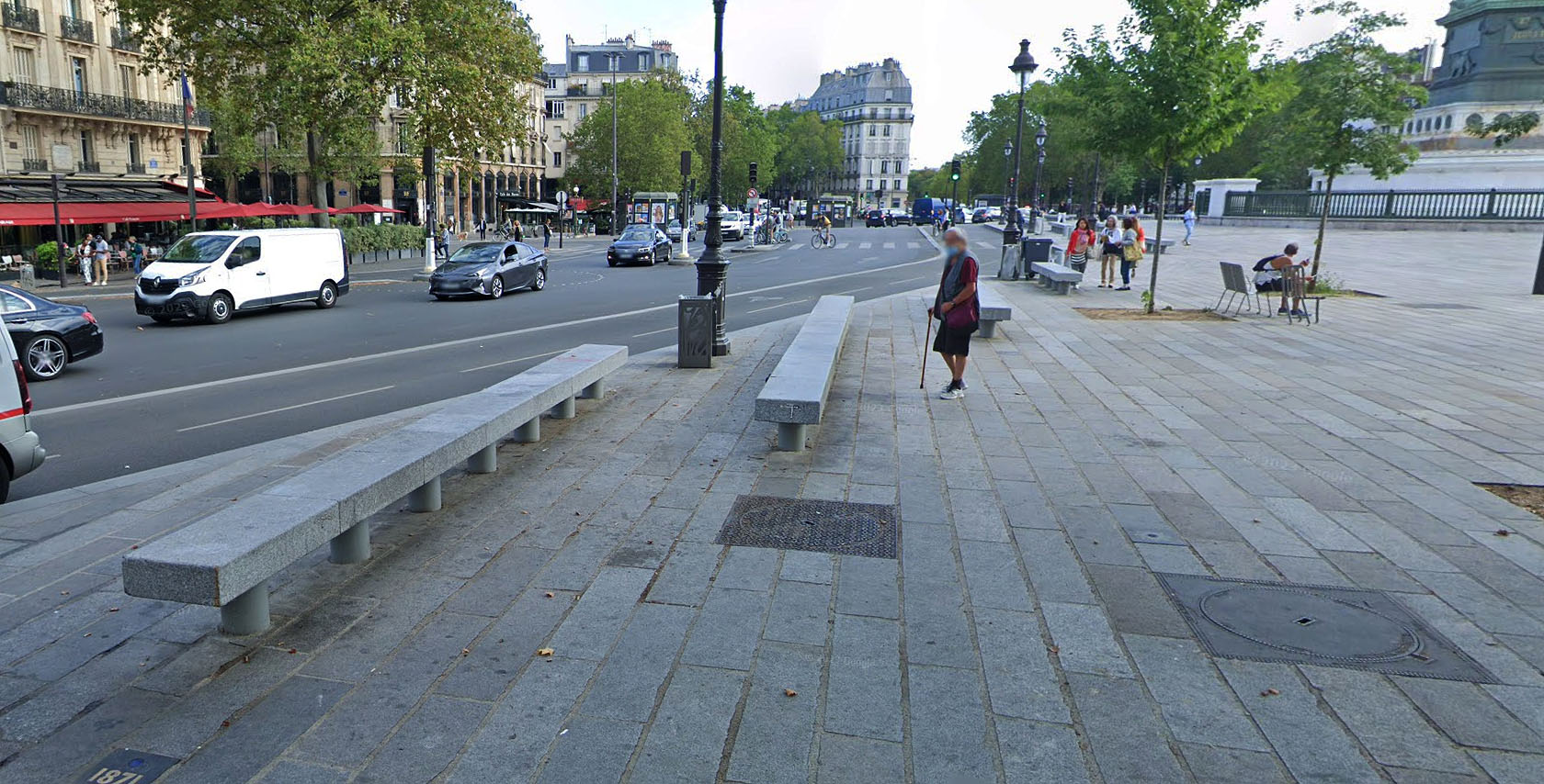 Bastille Plaza Paris Skate Spot 5/5