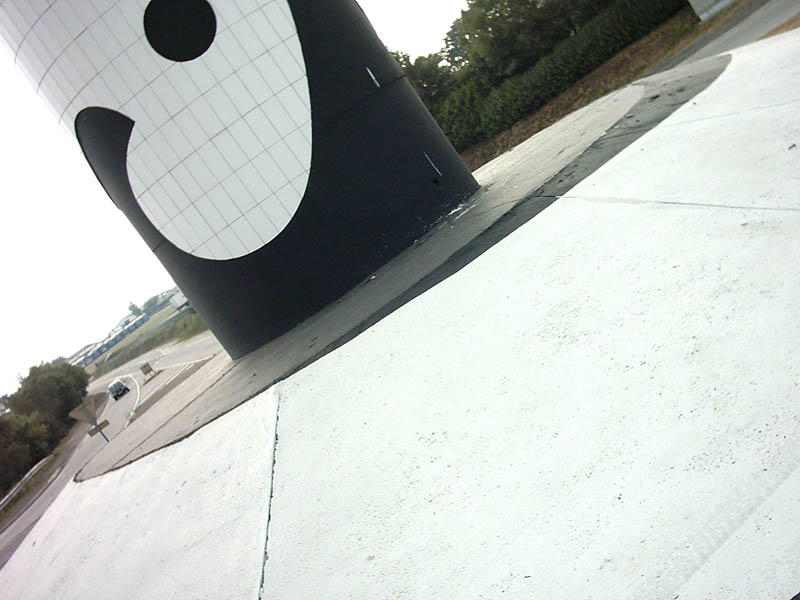 Rond Point Vache Spot Street Chateaulin Skate Spot 3/5