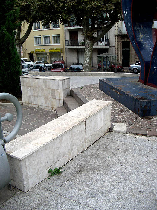 Médiathèque Mitterrand Plaza Sète Skate Spot 4/5