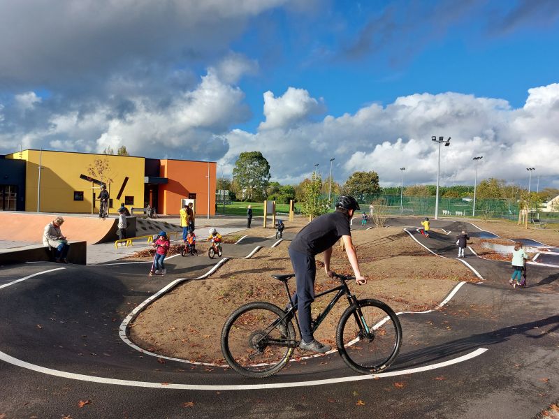 Étang de la Verdière Skatepark Saint Mars du Désert Skate Spot 3/5