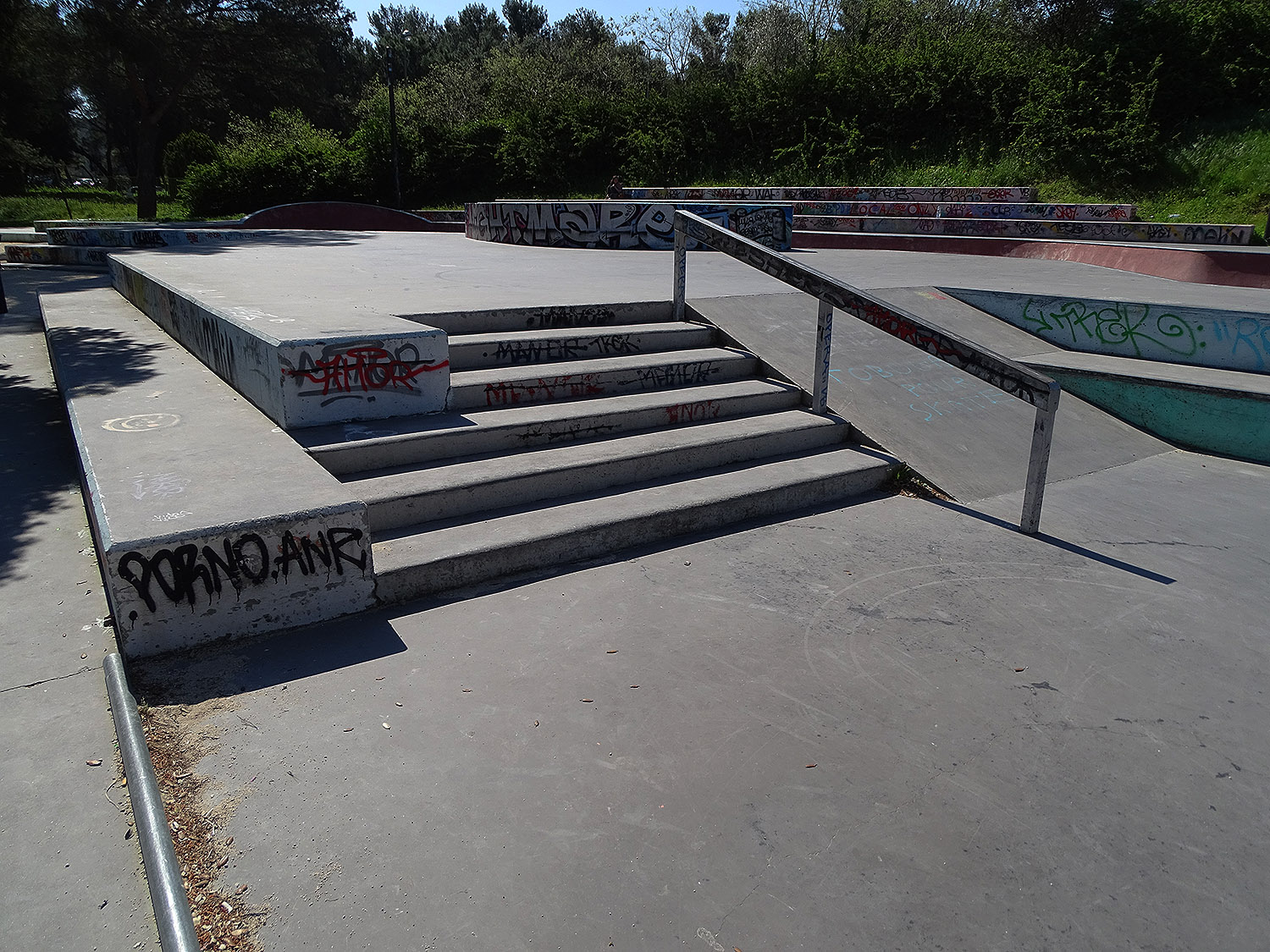 Parc Guelfucci Skatepark Istres Skate Spot 4/5