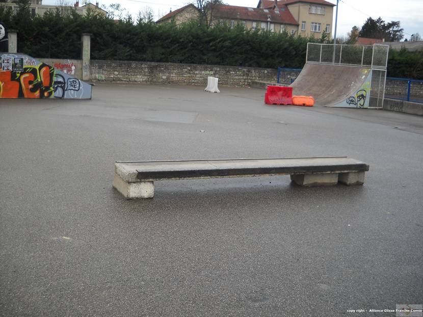 La Vinaigrerie Skatepark Bourg en Bresse Skate Spot 4/5