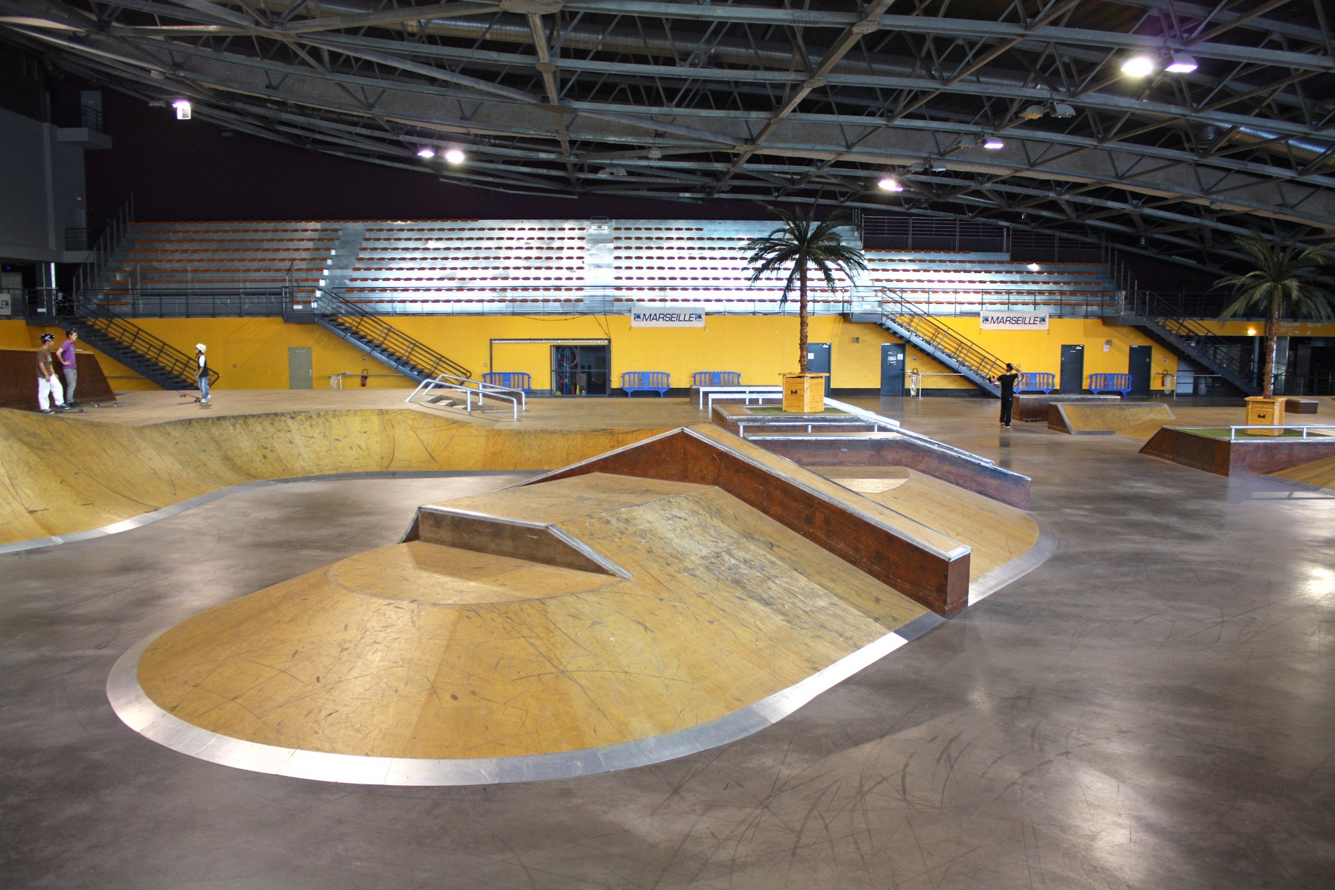 Palais Omnisports Indoor Marseille Skate Spot 5/5