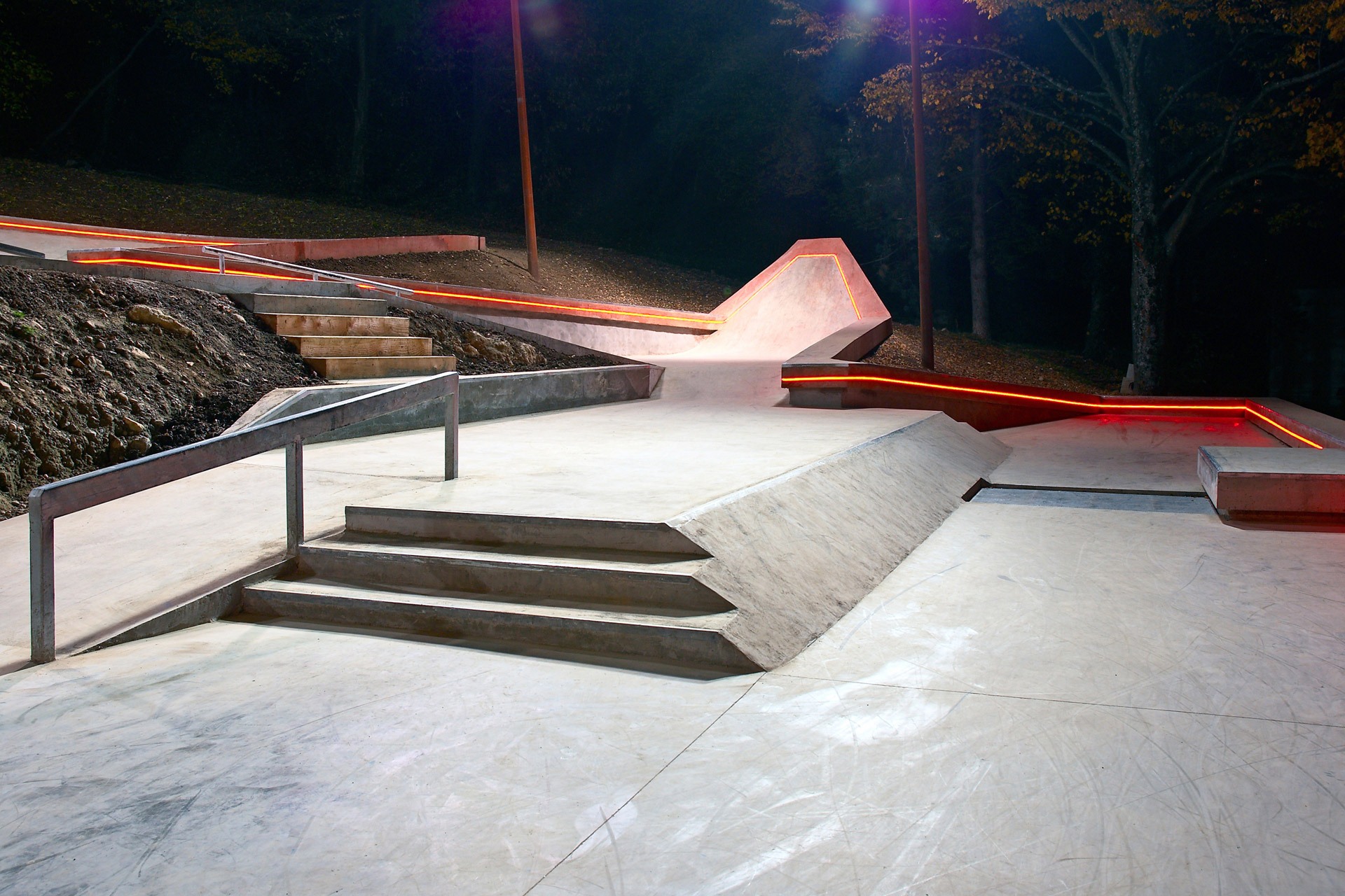 Les Marquisats Skatepark Annecy Skate Spot 5/5