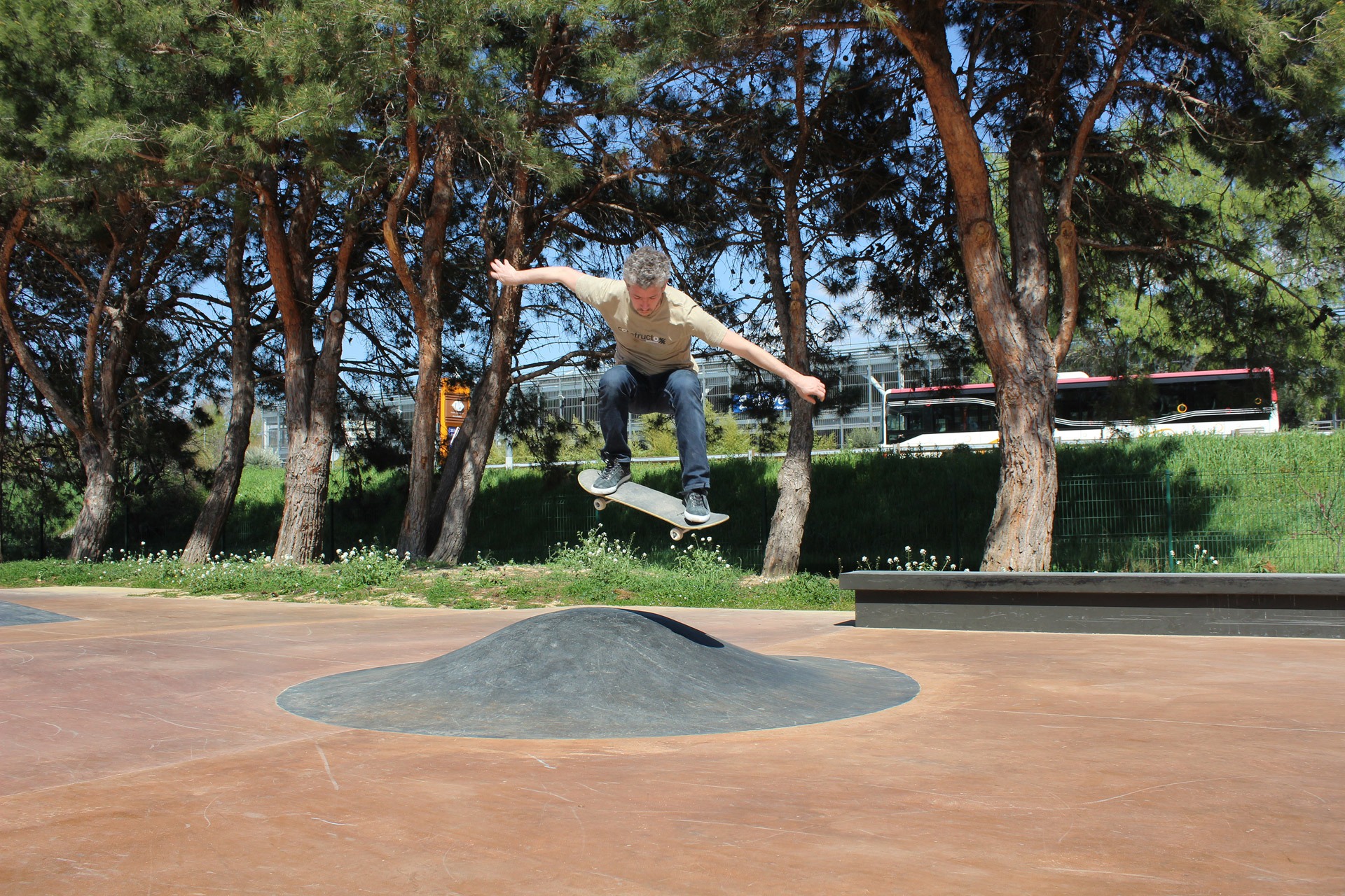 Les Milles Skatepark Aix en Provence Skate Spot 4/5