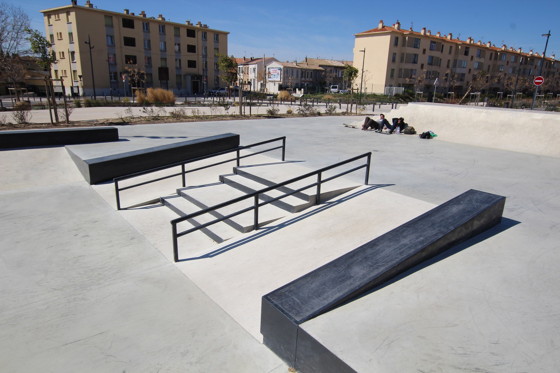 La Gare Skatepark Salon de Provence Skate Spot 4/5