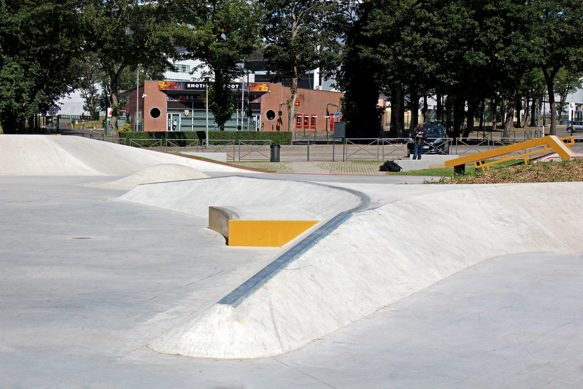 Stade Bollaert Skatepark Lens Skate Spot 4/5