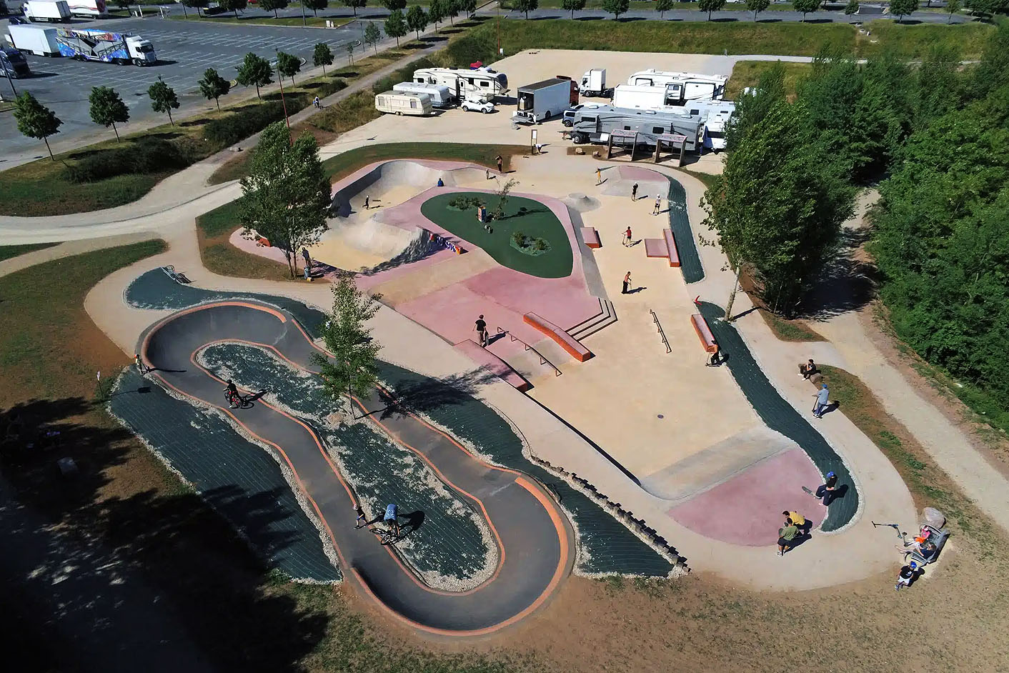 Val de Bourran Skatepark Rodez Skate Spot 4/5