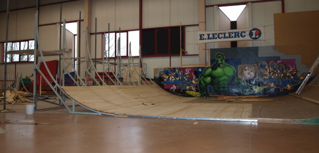 Le Globe Indoor Carvin Skate Spot 3/5