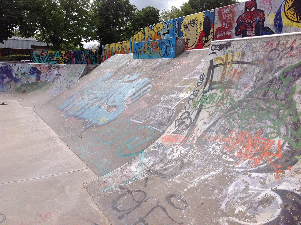 Stade Marinelli Skatepark Melun Skate Spot 3/5