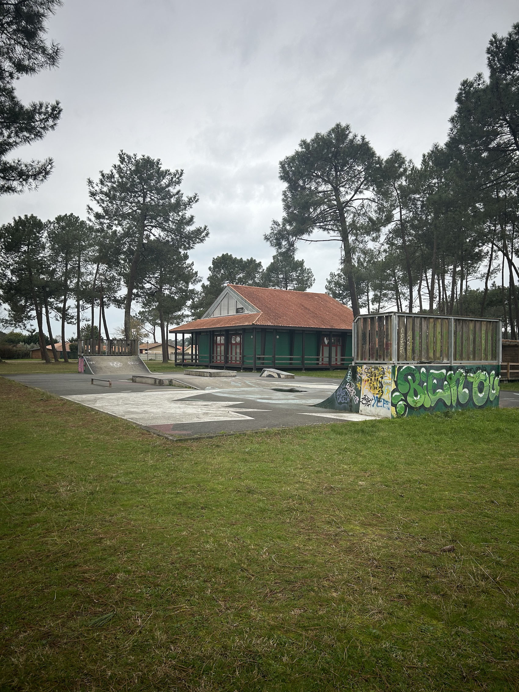 Cazaux Skatepark La Teste de Buch Skate Spot 2/5