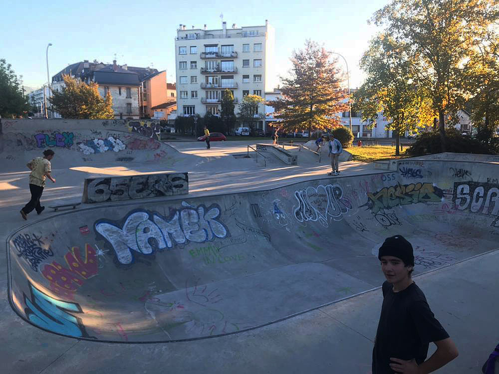 Parc Bourse du Travail Skatepark Tarbes Skate Spot 4/5