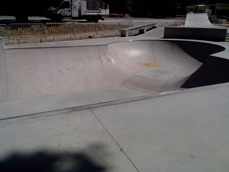 La Brocardière Skatepark Dardilly Skate Spot 3/5