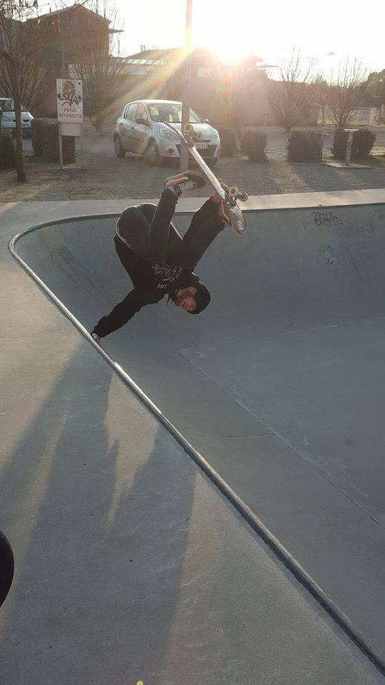 Collège Jules Ferry Bowl Langon Skate Spot 4/5