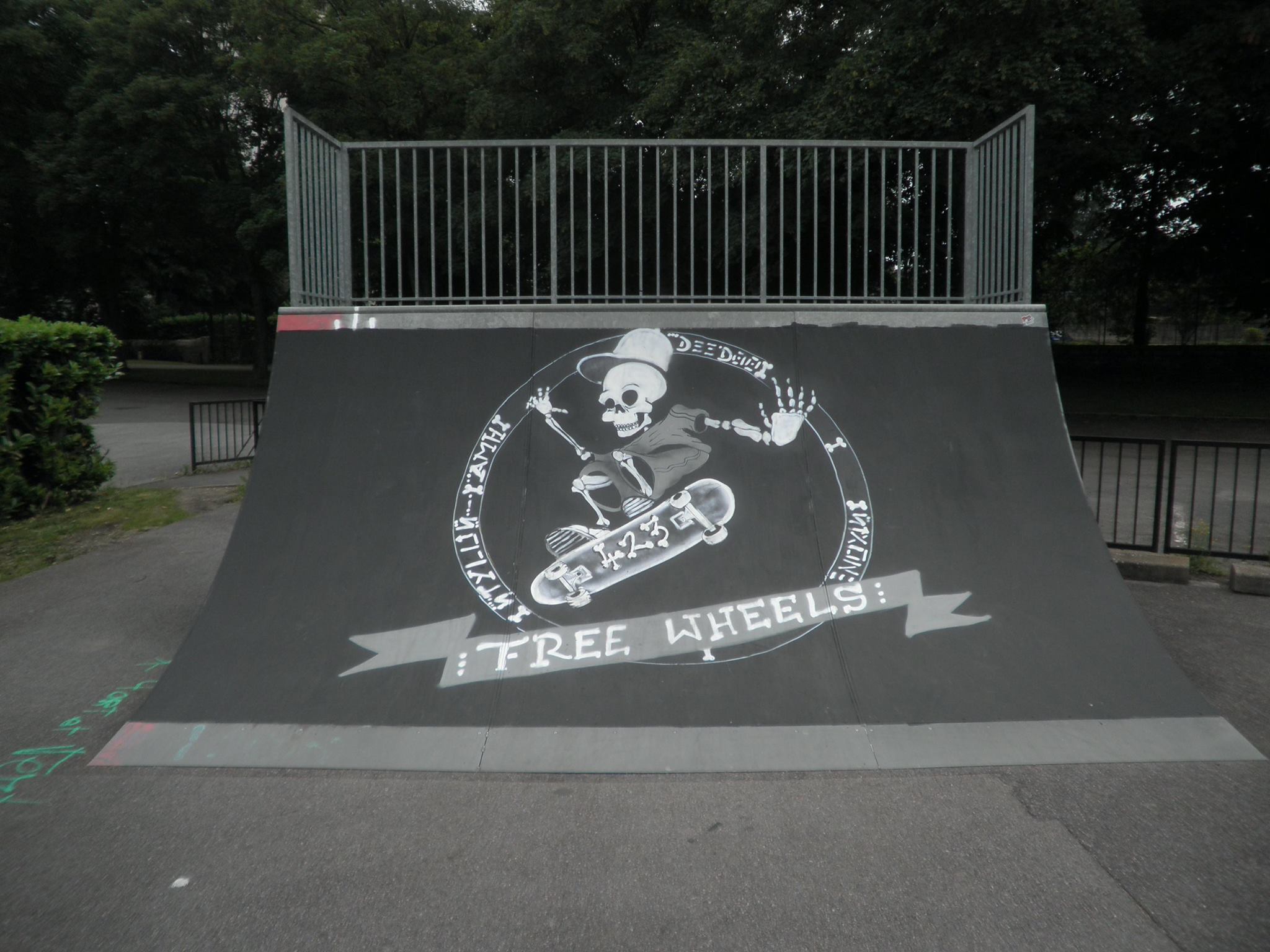 Scène Nationale 61 Skatepark Alençon Skate Spot 2/5