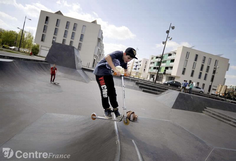 Beaulieu Skatepark Chartres Skate Spot 4/5