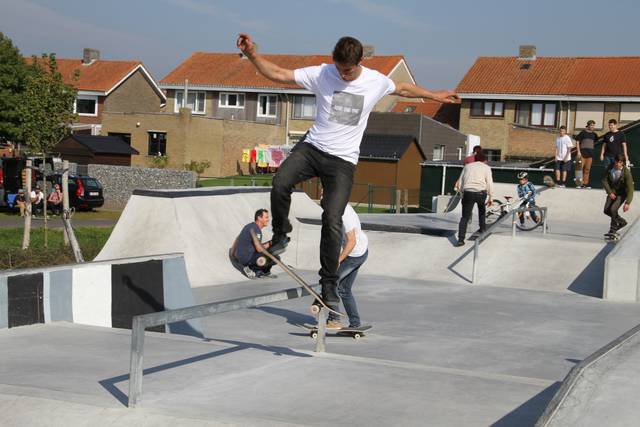 Zwevezele Skatepark Wingene Skate Spot 3/5