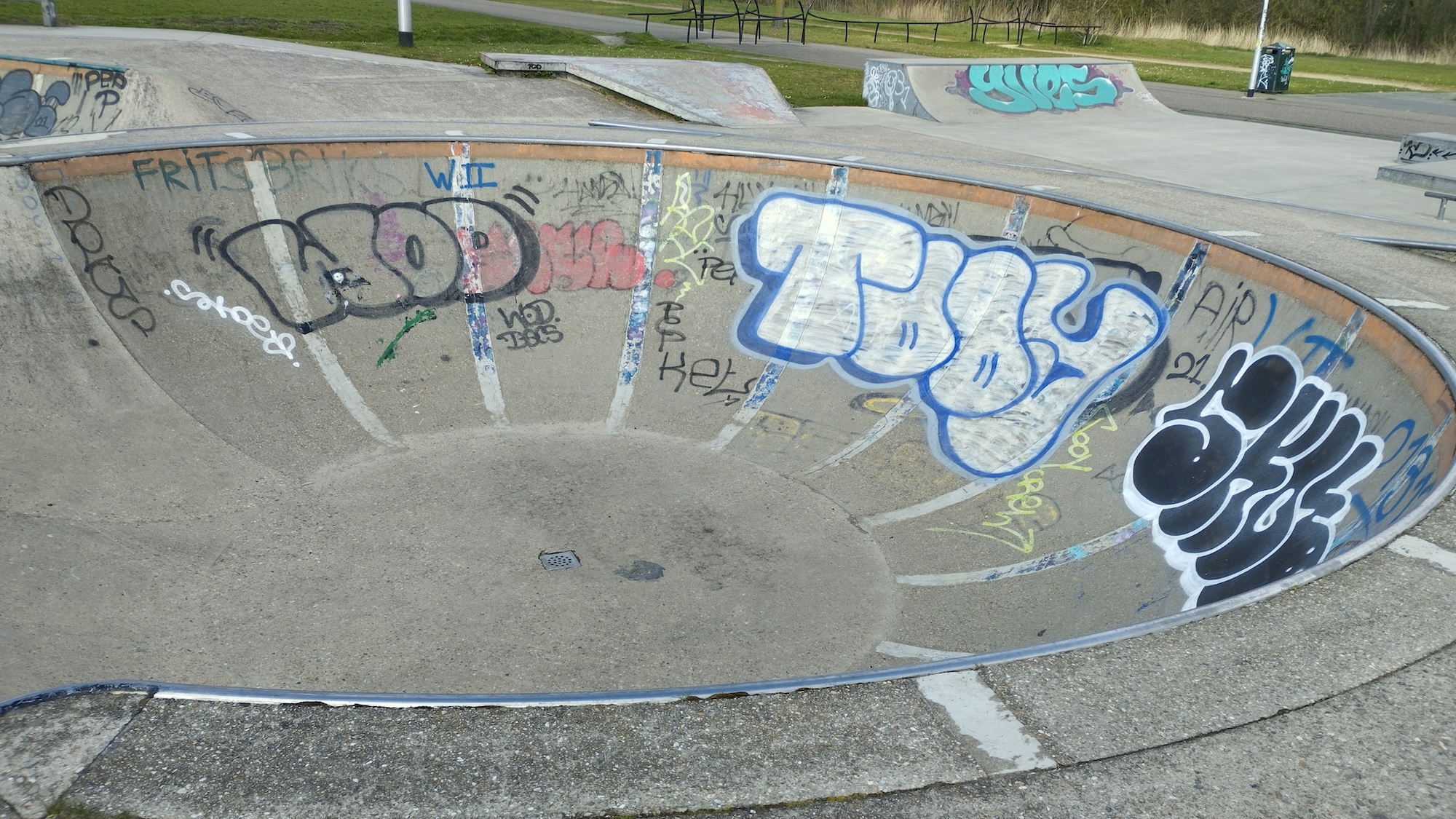 Reeshof Skatepark Tilburg Skate Spot 3/5