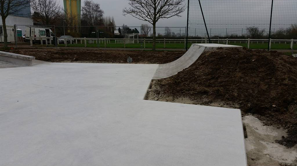 Albert Loquet Skatepark Ardres Skate Spot 3/5