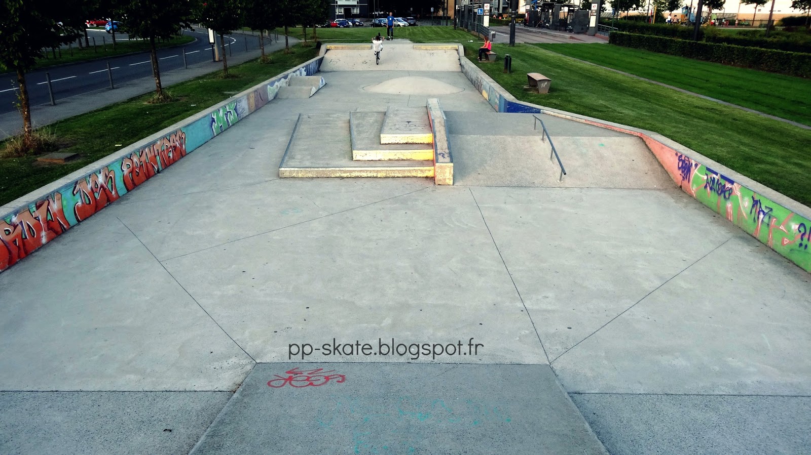 Carrouf Skatepark Aulnoy Lez Valenciennes Skate Spot 3/5