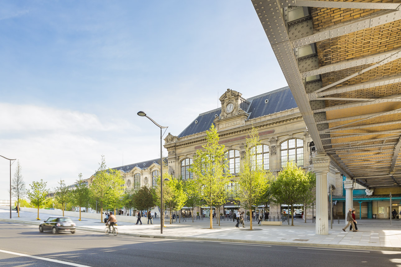 Gare d’ Austerlitz Plaza Paris Skate Spot 4/5