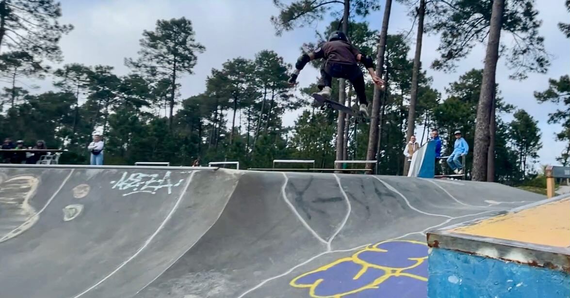 Stade Rosazza Skatepark Andernos-les-Bains Skate Spot 4/5