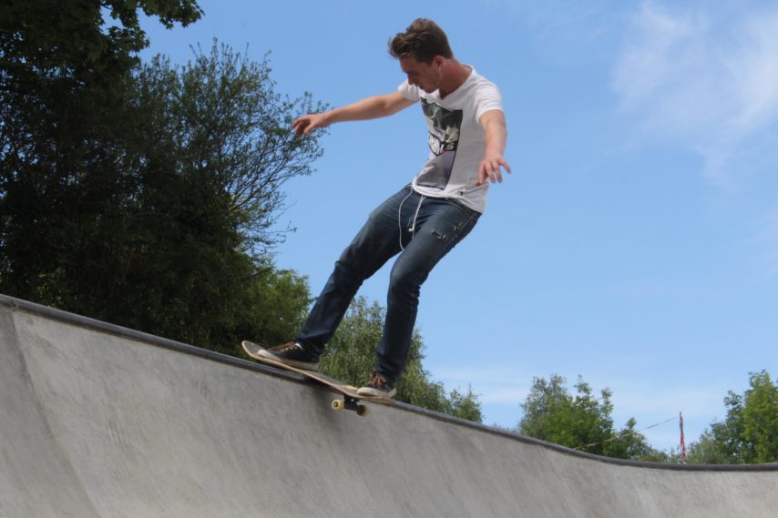 Les Granges Skatepark Mortagne au Perche Skate Spot 3/5