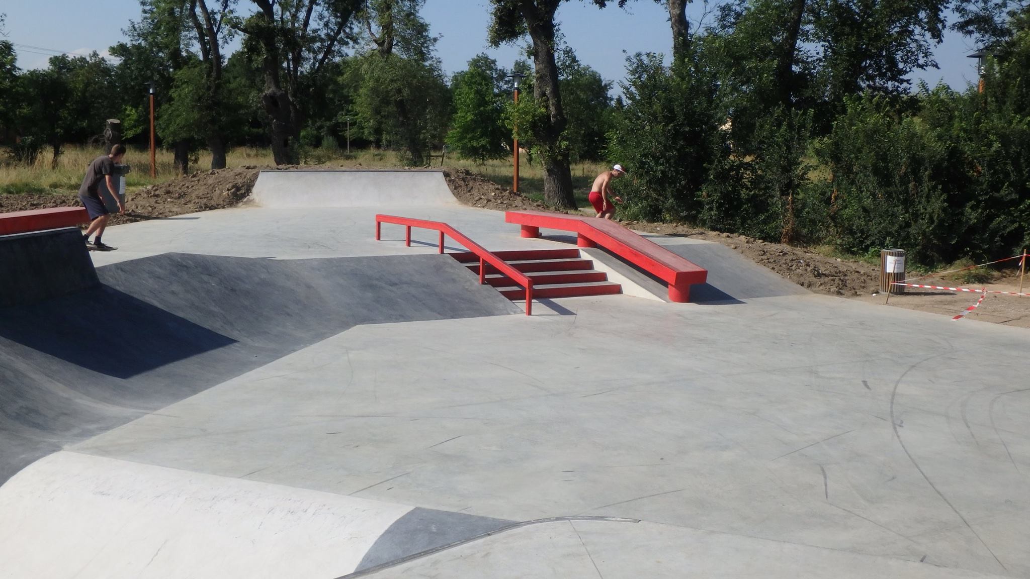 Charpak Skatepark Brindas Skate Spot 4/5