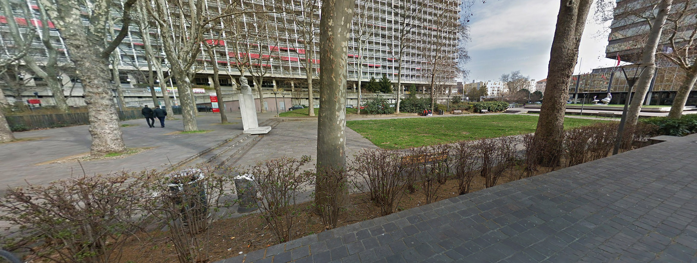 Grand Lyon Spot Street Lyon Skate Spot 2/5