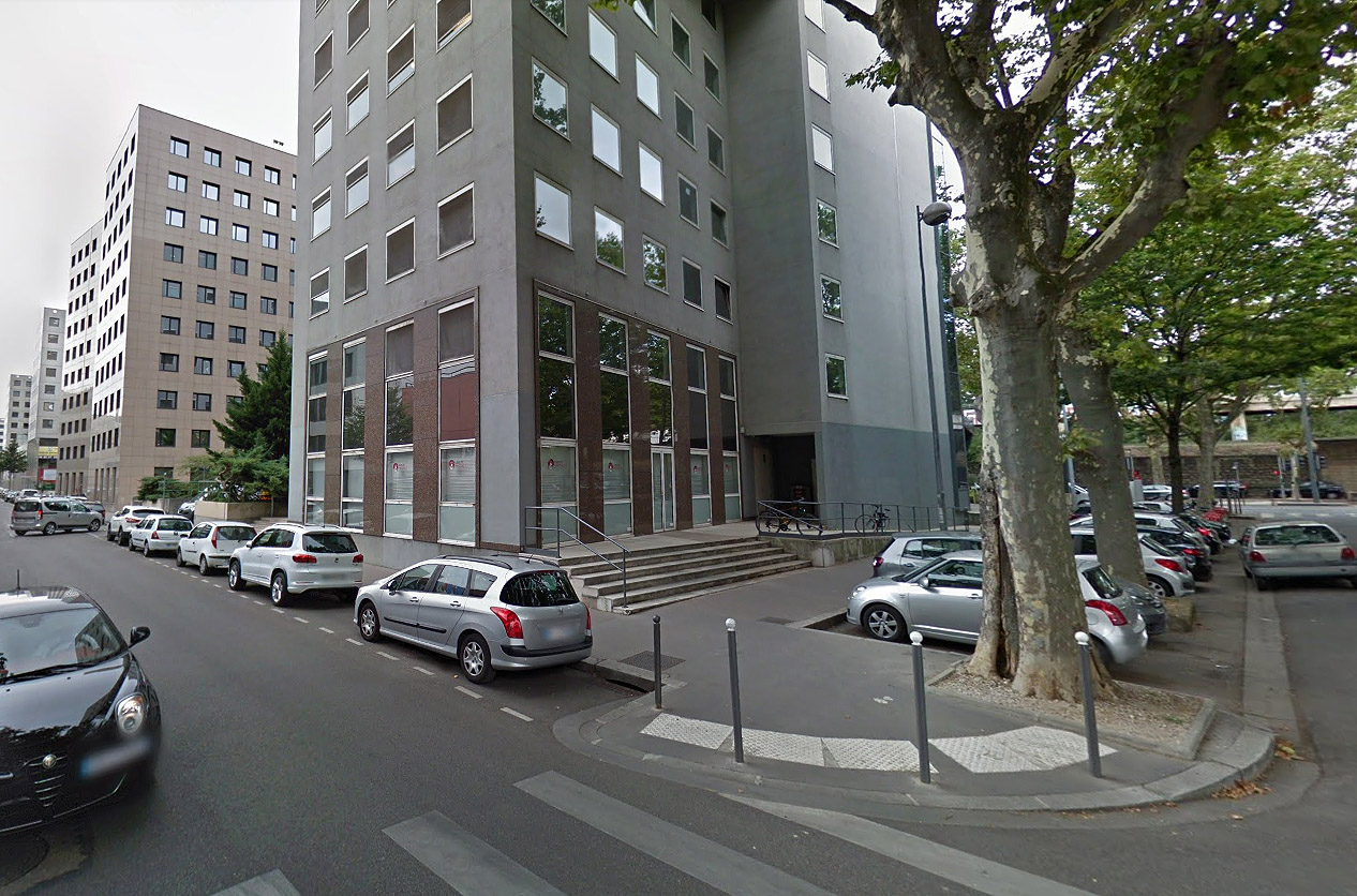Guerin Street Spot Street Villeurbanne Skate Spot 3/5