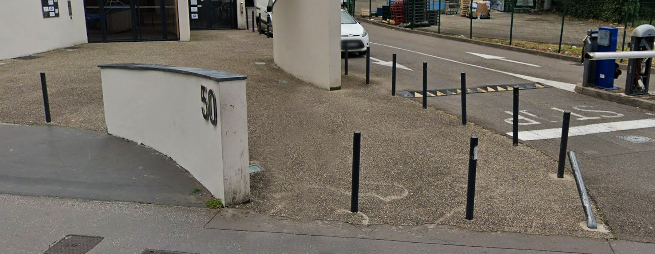 Université Street Spot Street Lyon Skate Spot 2/5