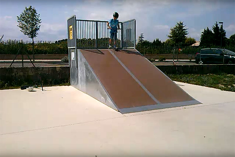 St Paul 3 Châteaux Skatepark Saint Paul Trois Châteaux Skate Spot 3/5