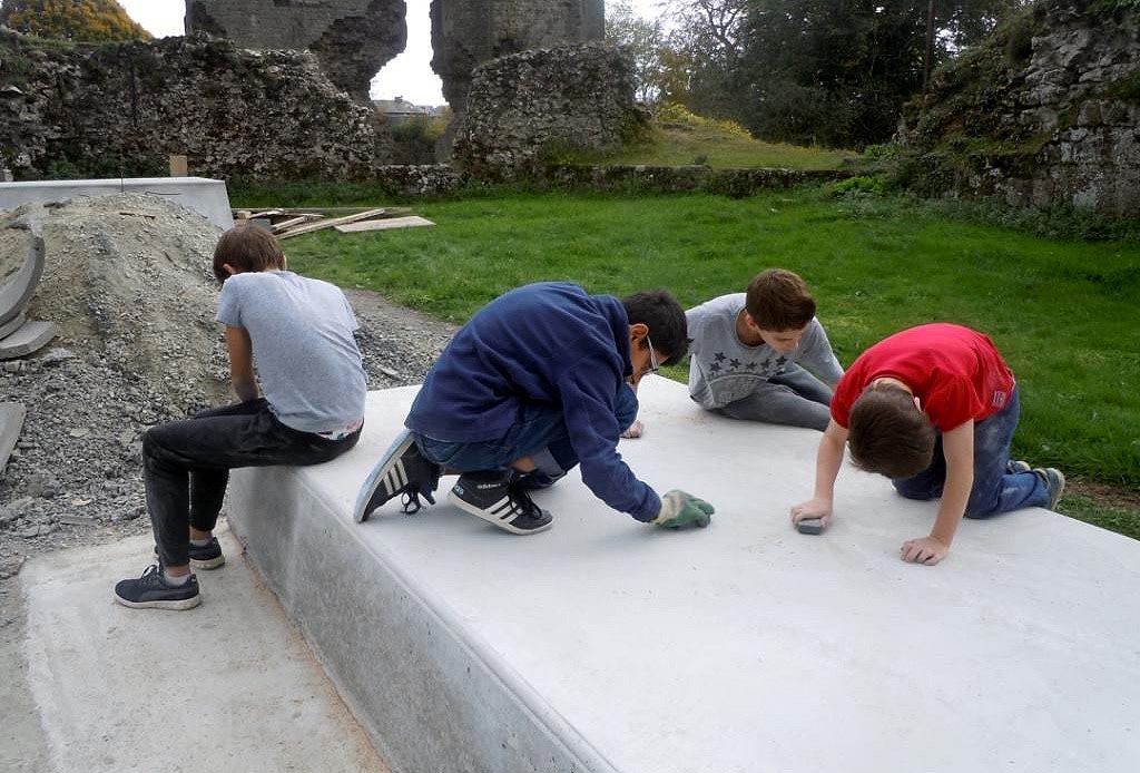 Le Château Do It Yourself Hédé Bazouges Skate Spot 4/5