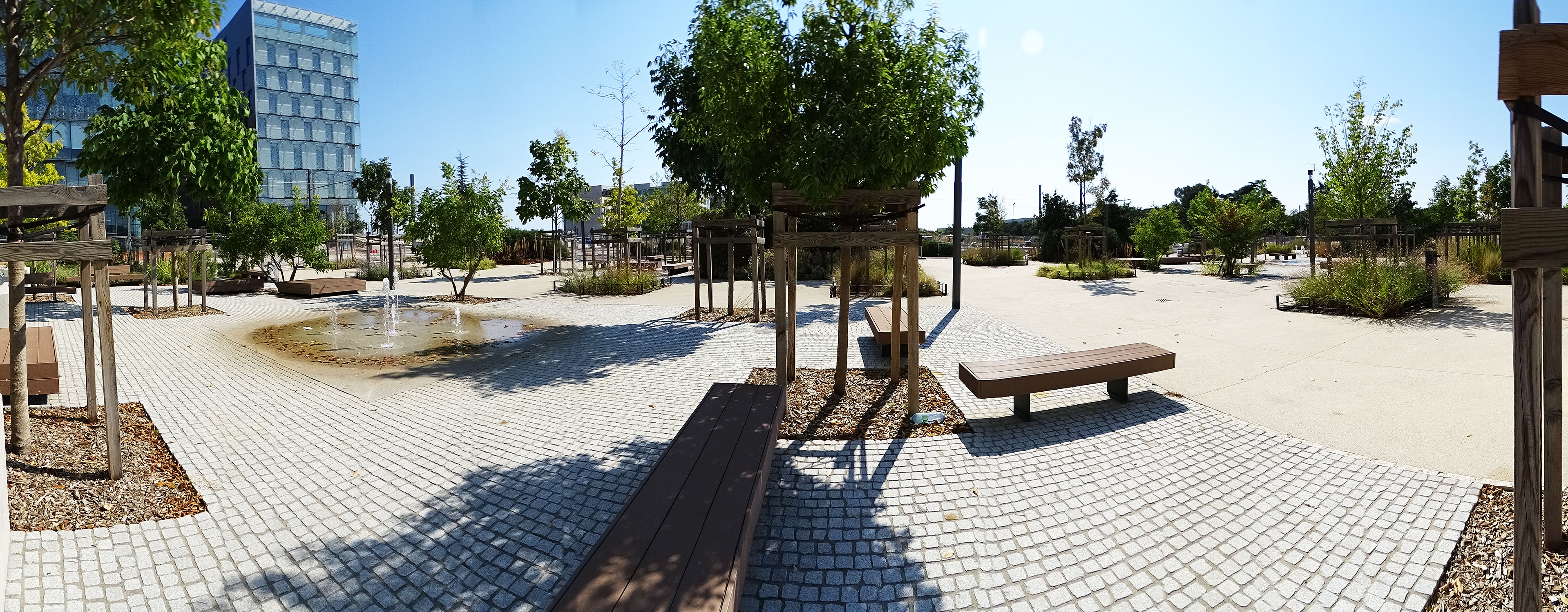 Gare Sud de France Spot Street Montpellier Skate Spot 3/5