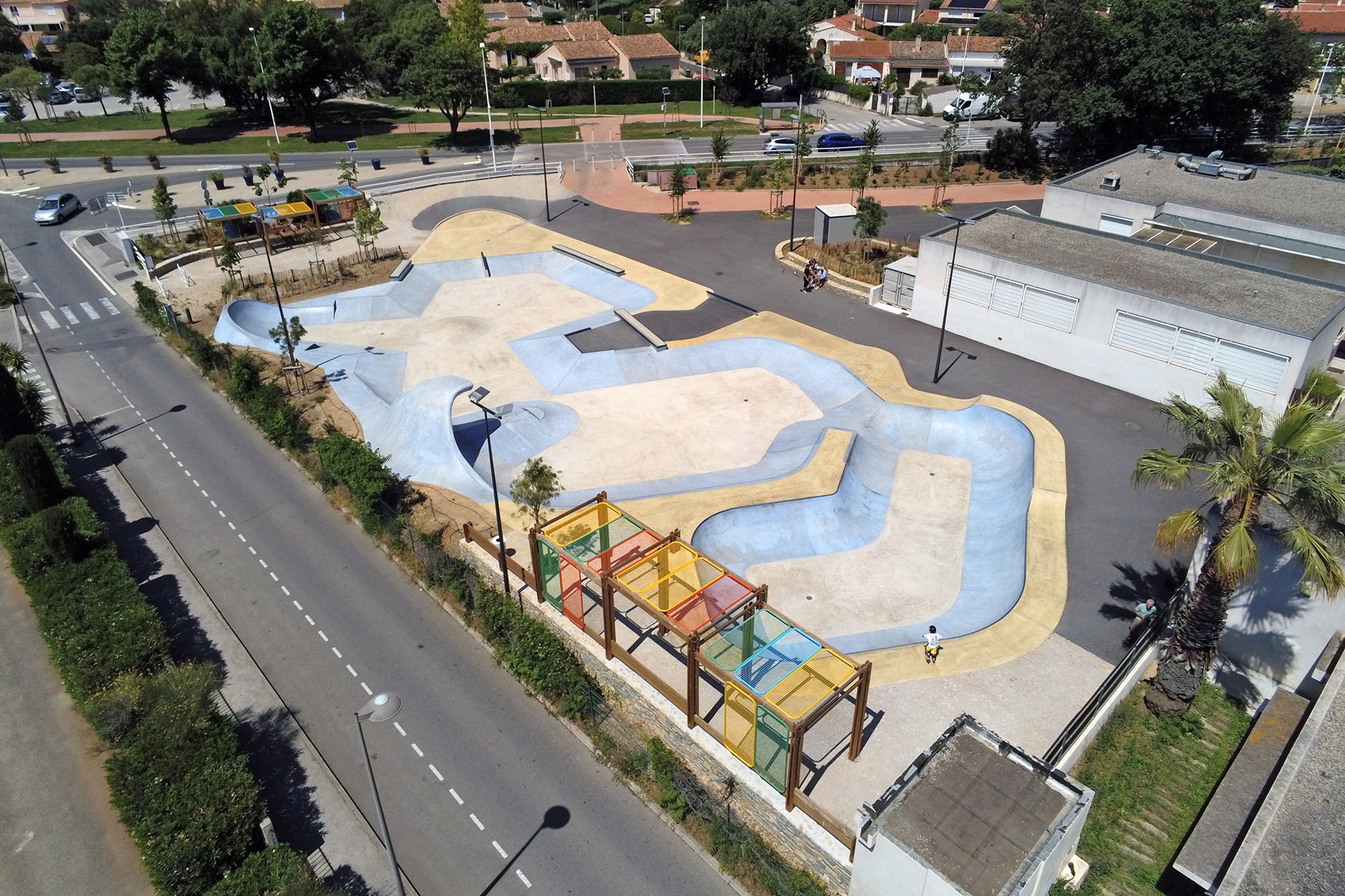 Yann Casasreales Bowl Saint-Cyr-sur-Mer Skate Spot 4/5