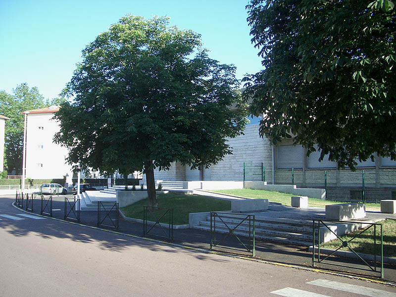 Palais de Justice Spot Street Bayonne Skate Spot 4/5
