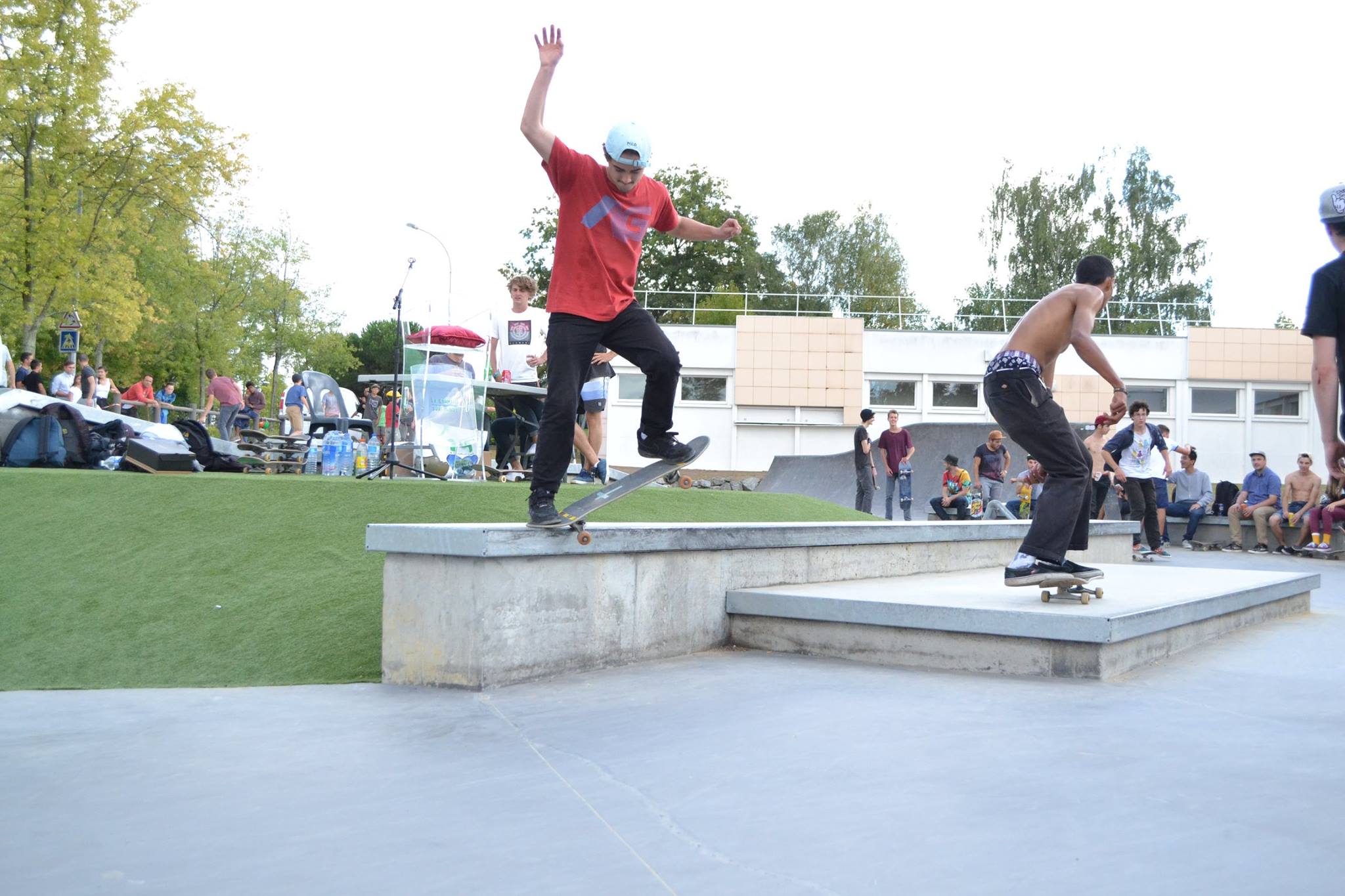 Lande de Mazaire Plaza La Chapelle sur Erdre Skate Spot 4/5