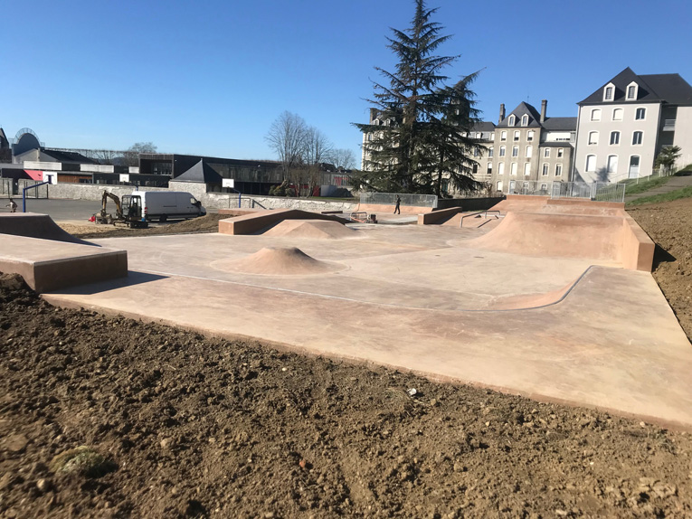 Les Remparts Skatepark Lescar Skate Spot 4/5