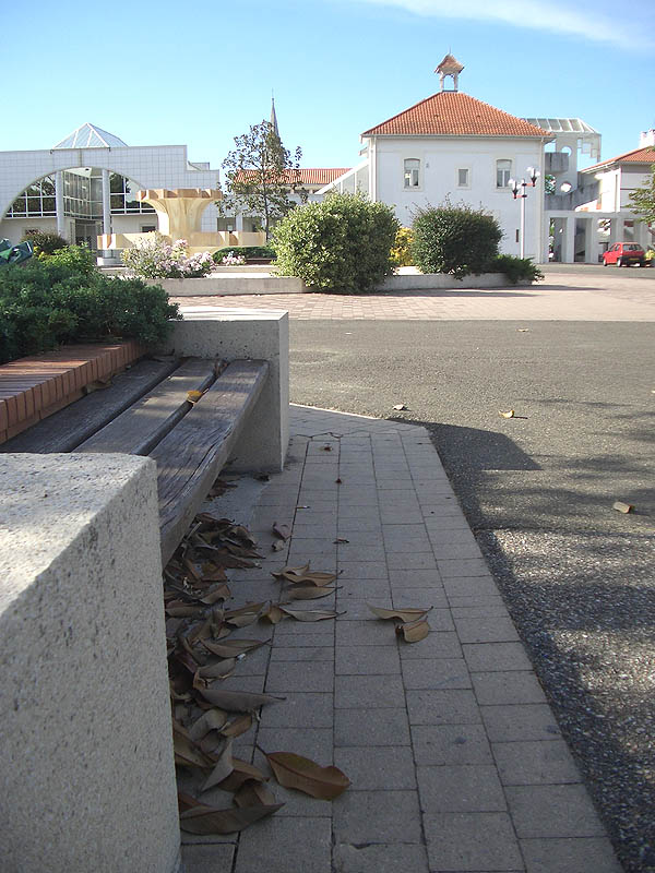 Place Félix Spot Street Mimizan Skate Spot 3/5
