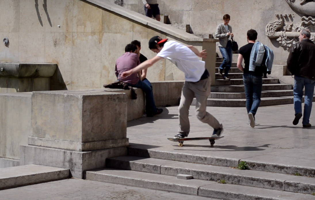 Le Dôme Plaza Paris Skate Spot 5/5