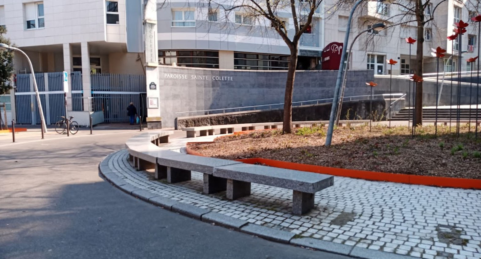 Place Manin Spot Street Paris Skate Spot 3/5