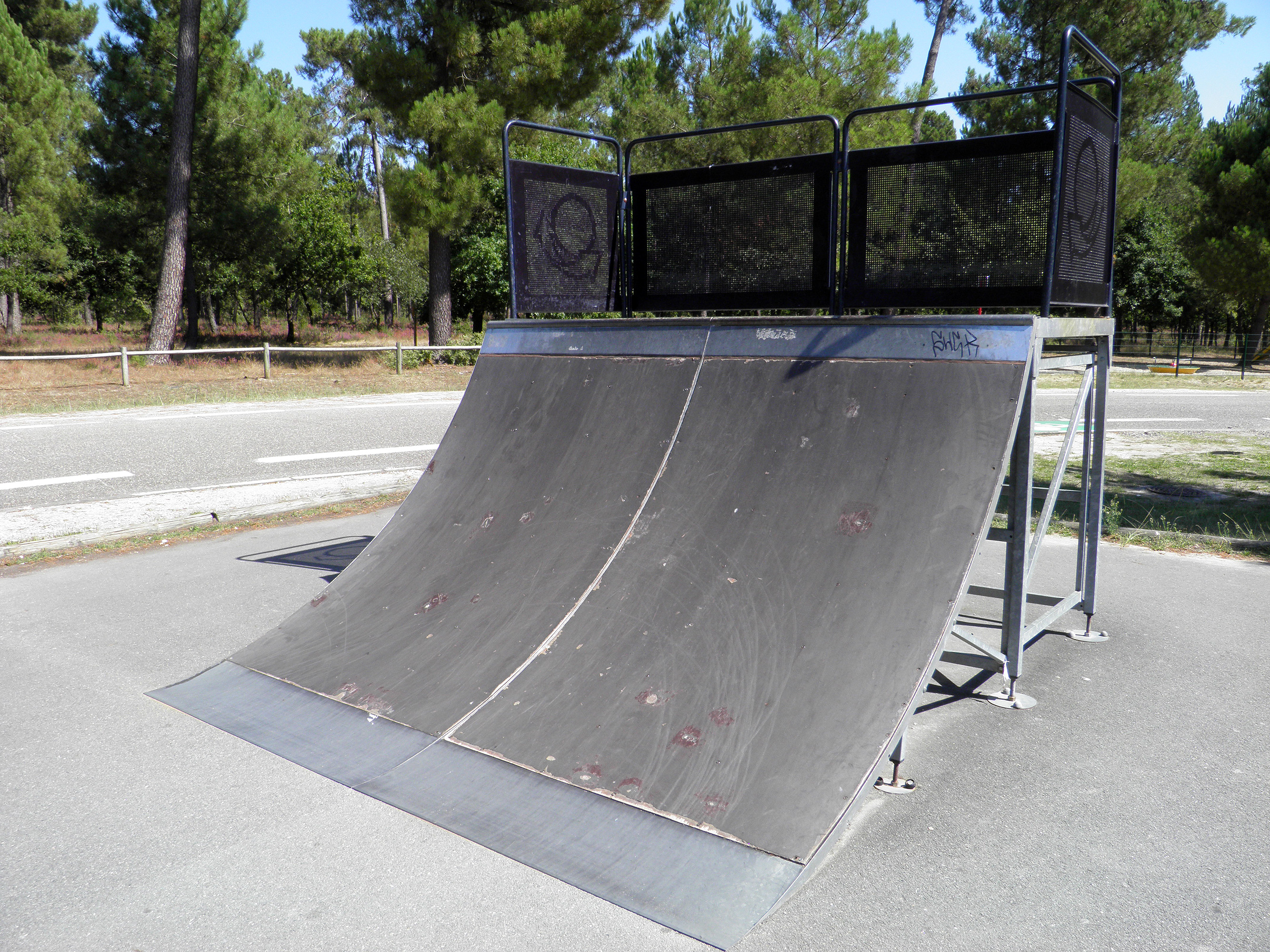 Saint Aubin Skatepark Saint Aubin de Médoc Skate Spot 2/5