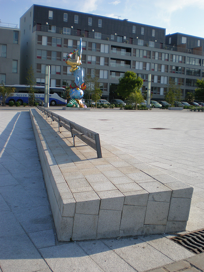 Place Amerique latine Spot Street Saint Nazaire Skate Spot 3/5