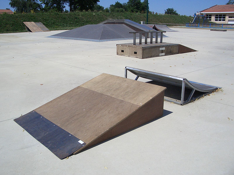 Le Cap Skatepark Saint Sever Skate Spot 3/5