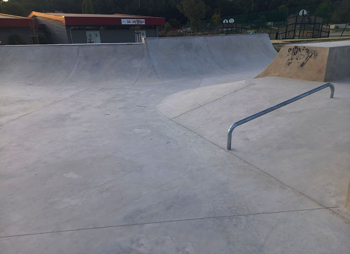 Camp de Liouse Skatepark Teyran Skate Spot 3/5