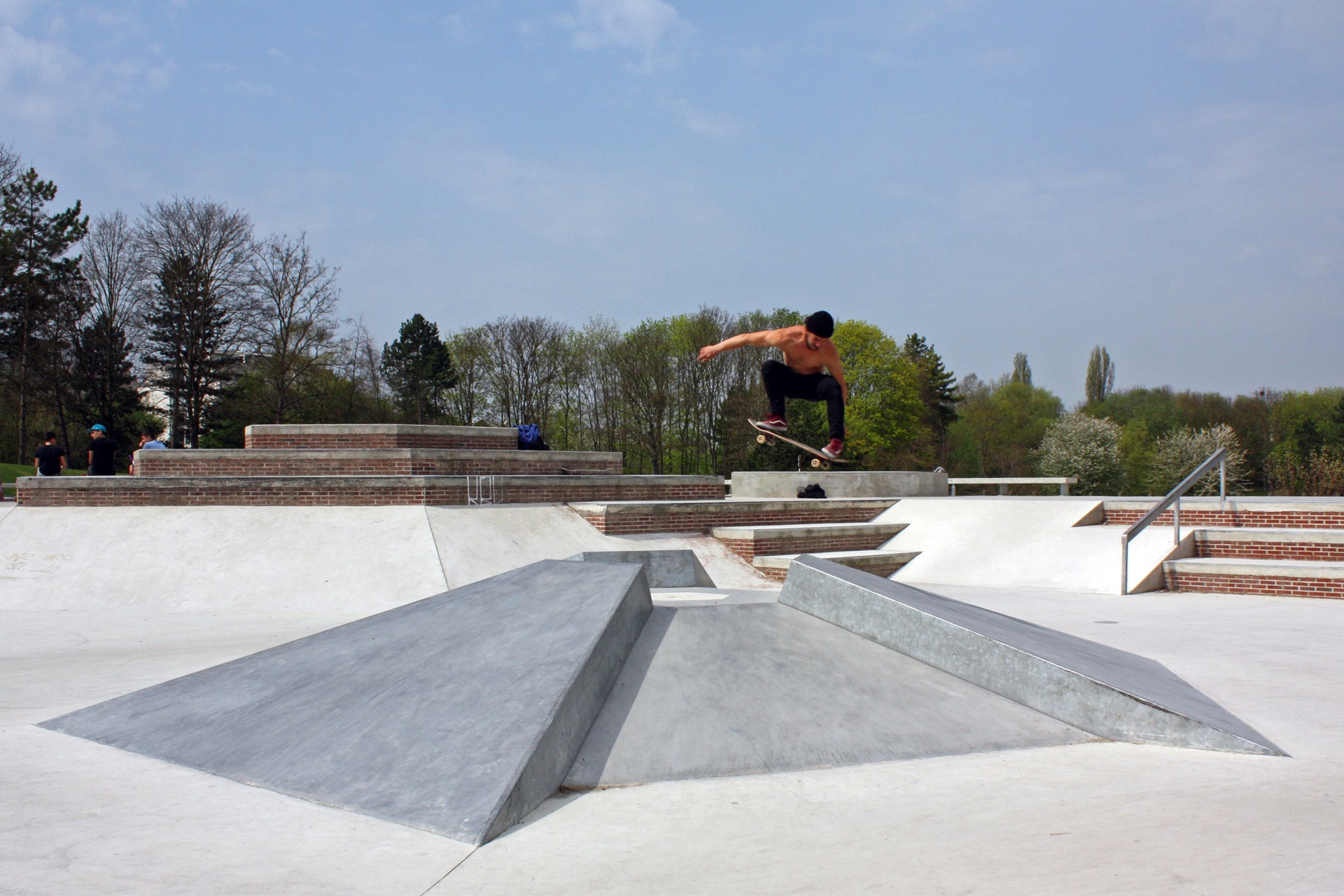 Parc Léo Lagrange Skatepark Reims Skate Spot 5/5