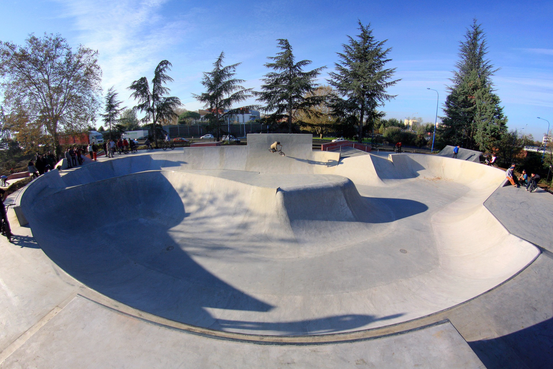 Ponts Jumeaux Skatepark Toulouse Skate Spot 4/5